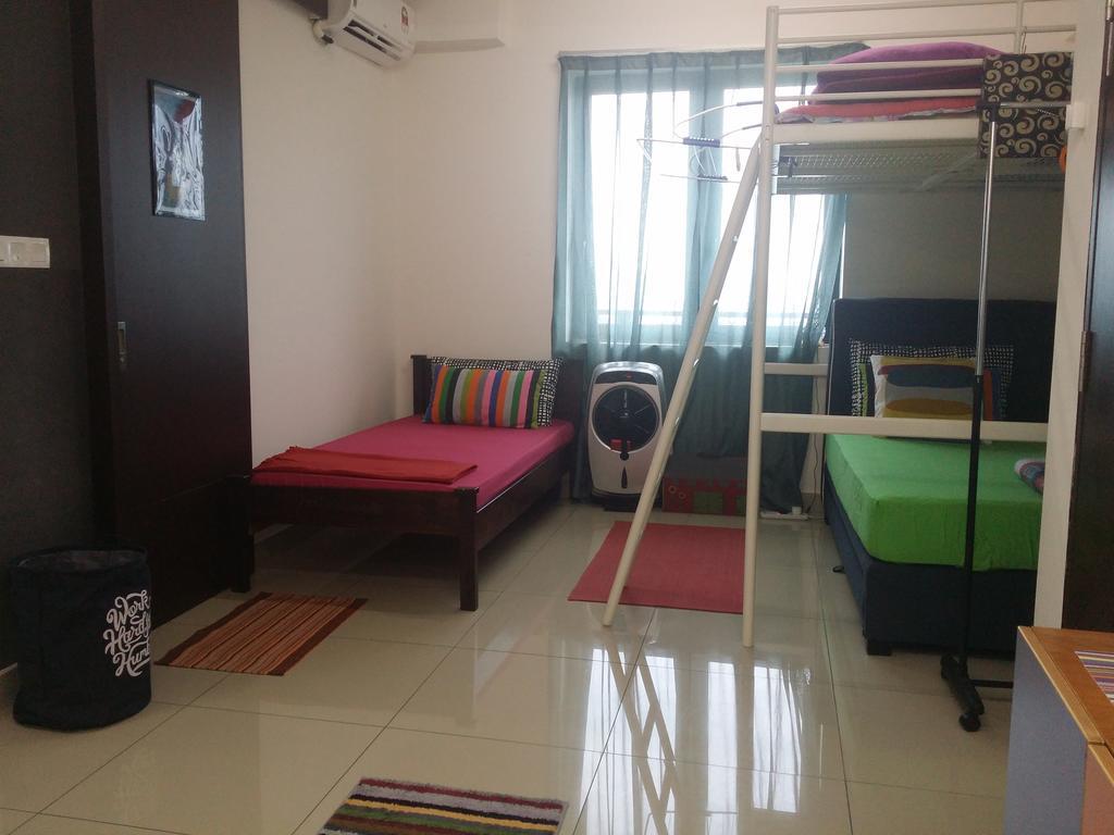 Alami Homestay Trefoil Kuala Selangor Exteriör bild