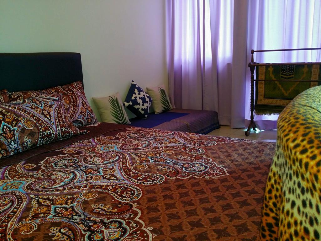 Alami Homestay Trefoil Kuala Selangor Exteriör bild