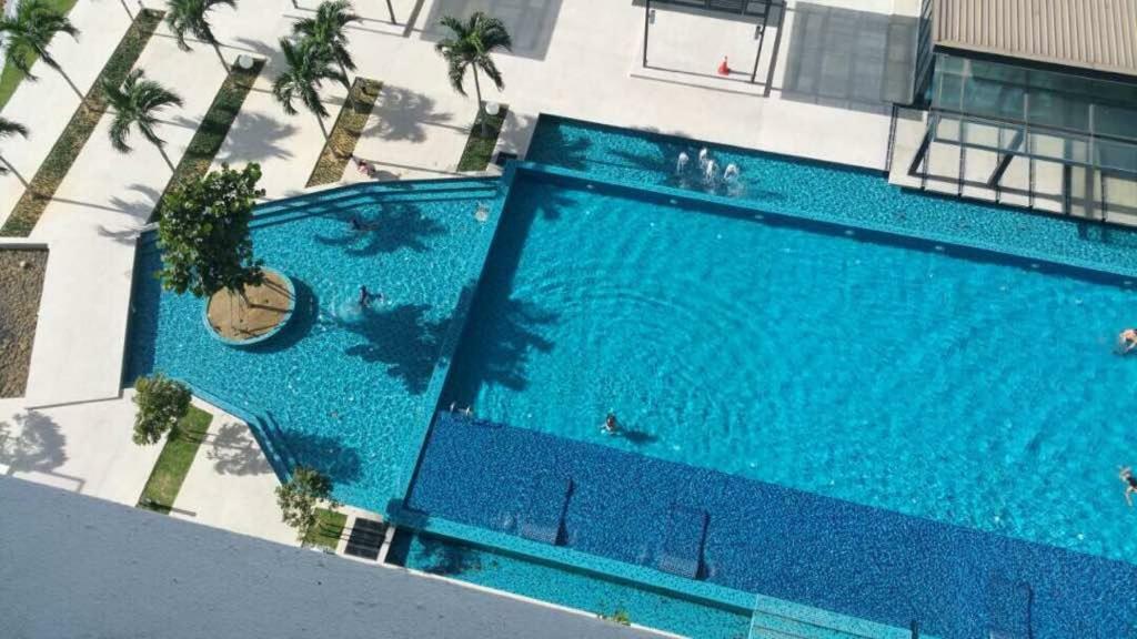 Alami Homestay Trefoil Kuala Selangor Exteriör bild